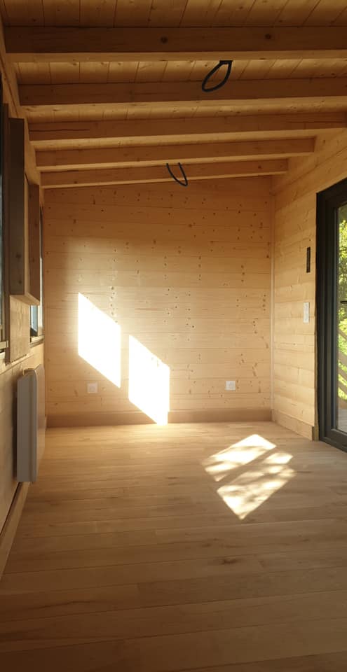 Intérieur aménagement cabane suspendu