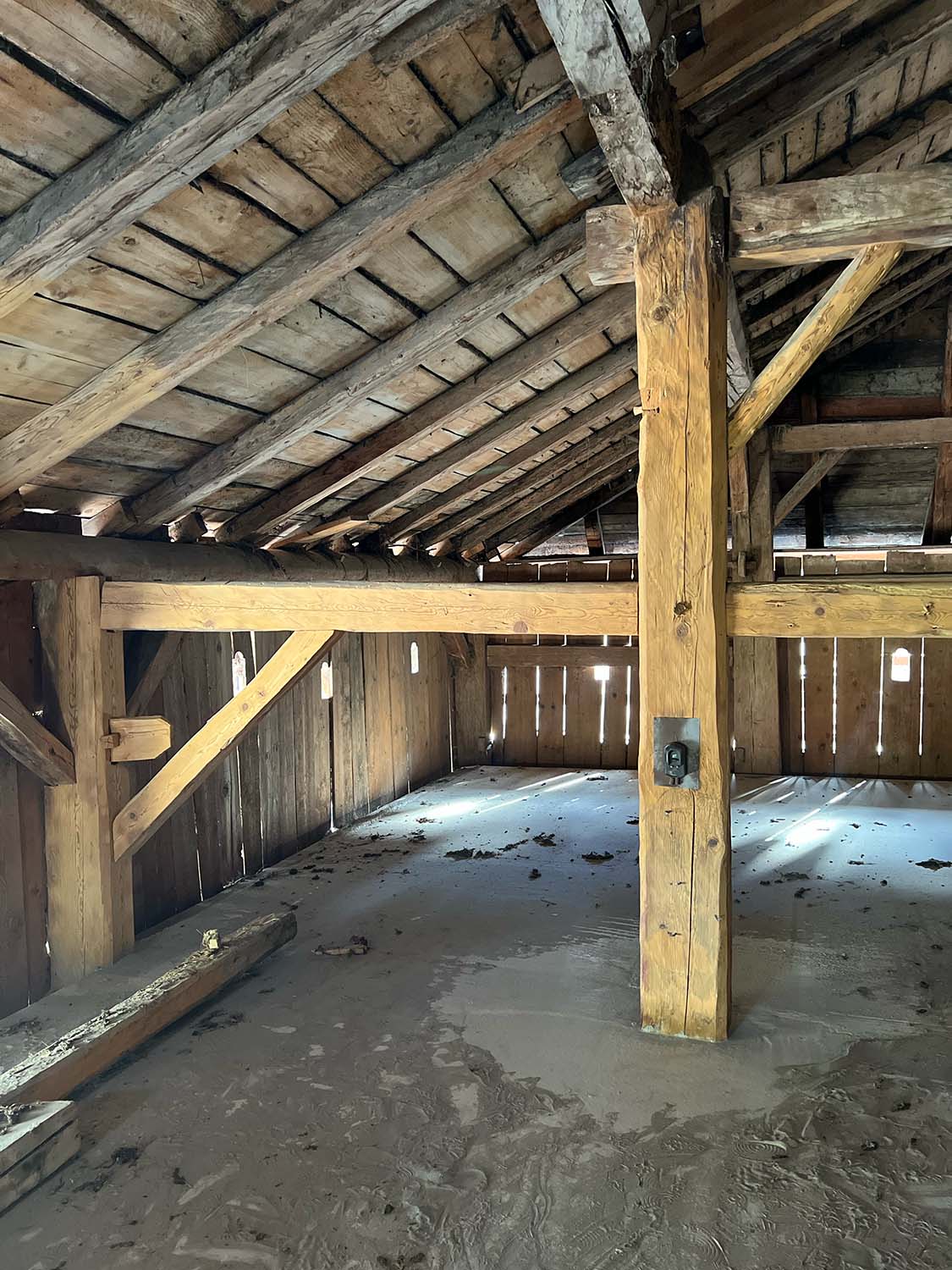 Rénovation charpente chalet bois